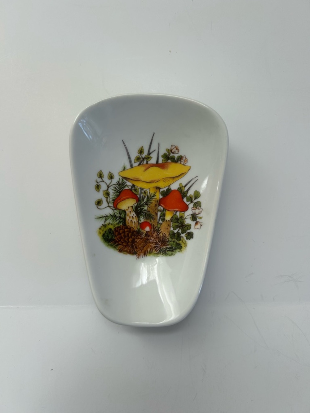 VTG 70s Ceramic Mushroom Spoon Rest Retro Cottagecore Merry Mushroom Theme EUC